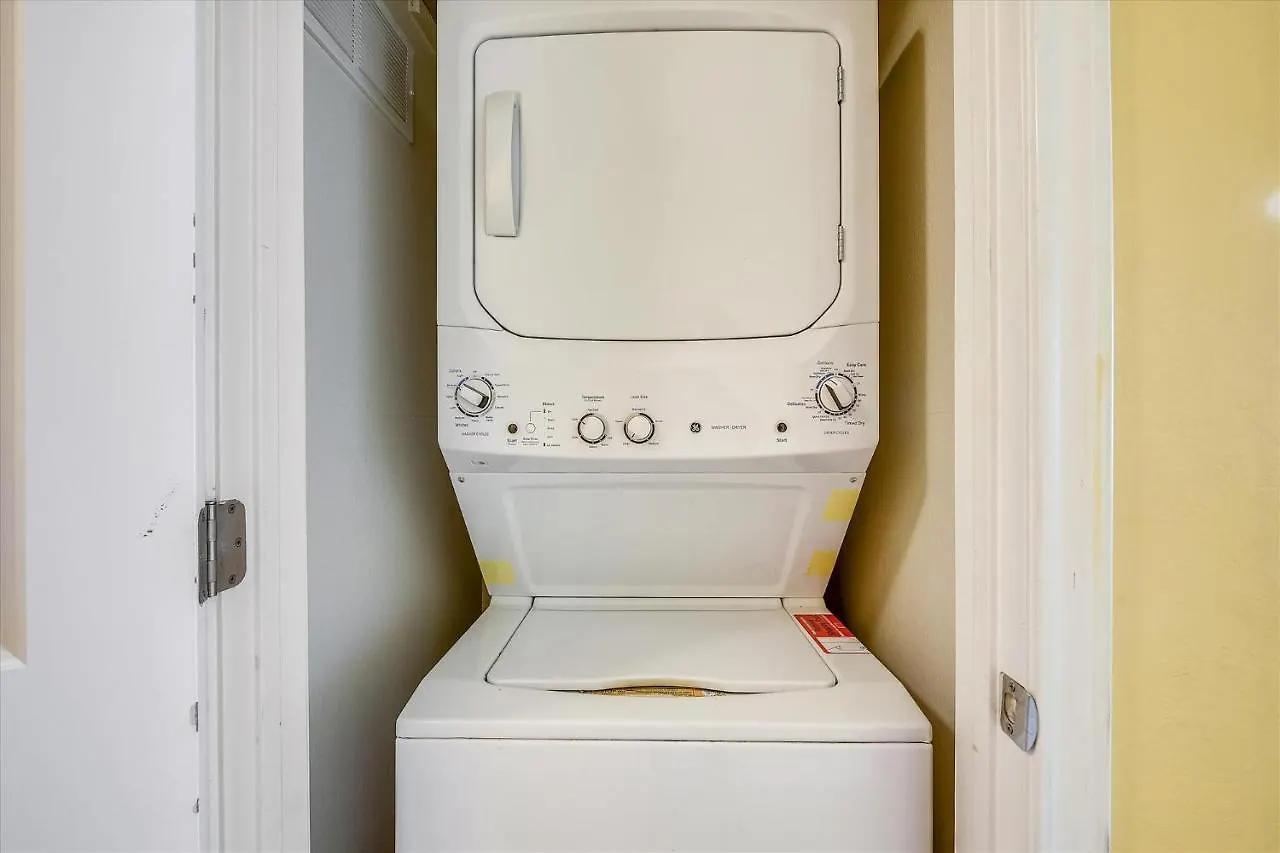 Apartment Shores Of Panama 821-2 Bd 3Ba, Sleeps 8! Updated, No Carpet! Free Fun! Condo Panama City Beach