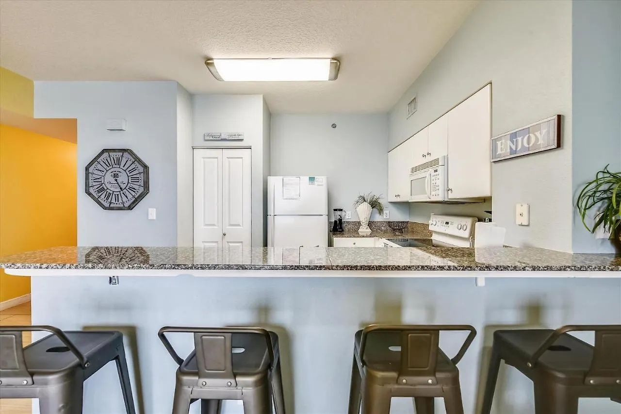 Apartment Shores Of Panama 821-2 Bd 3Ba, Sleeps 8! Updated, No Carpet! Free Fun! Condo Panama City Beach