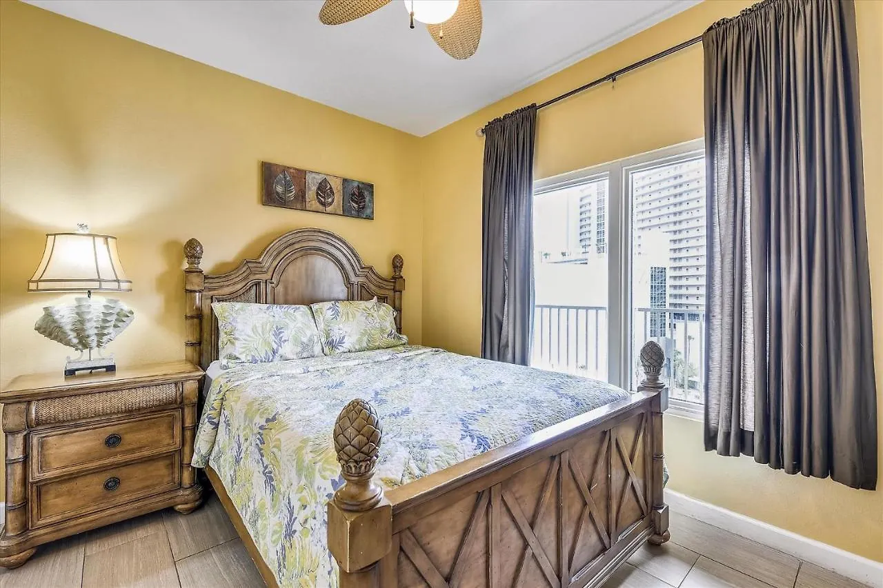 Shores Of Panama 821-2 Bd 3Ba, Sleeps 8! Updated, No Carpet! Free Fun! Condo Panama City Beach Apartment