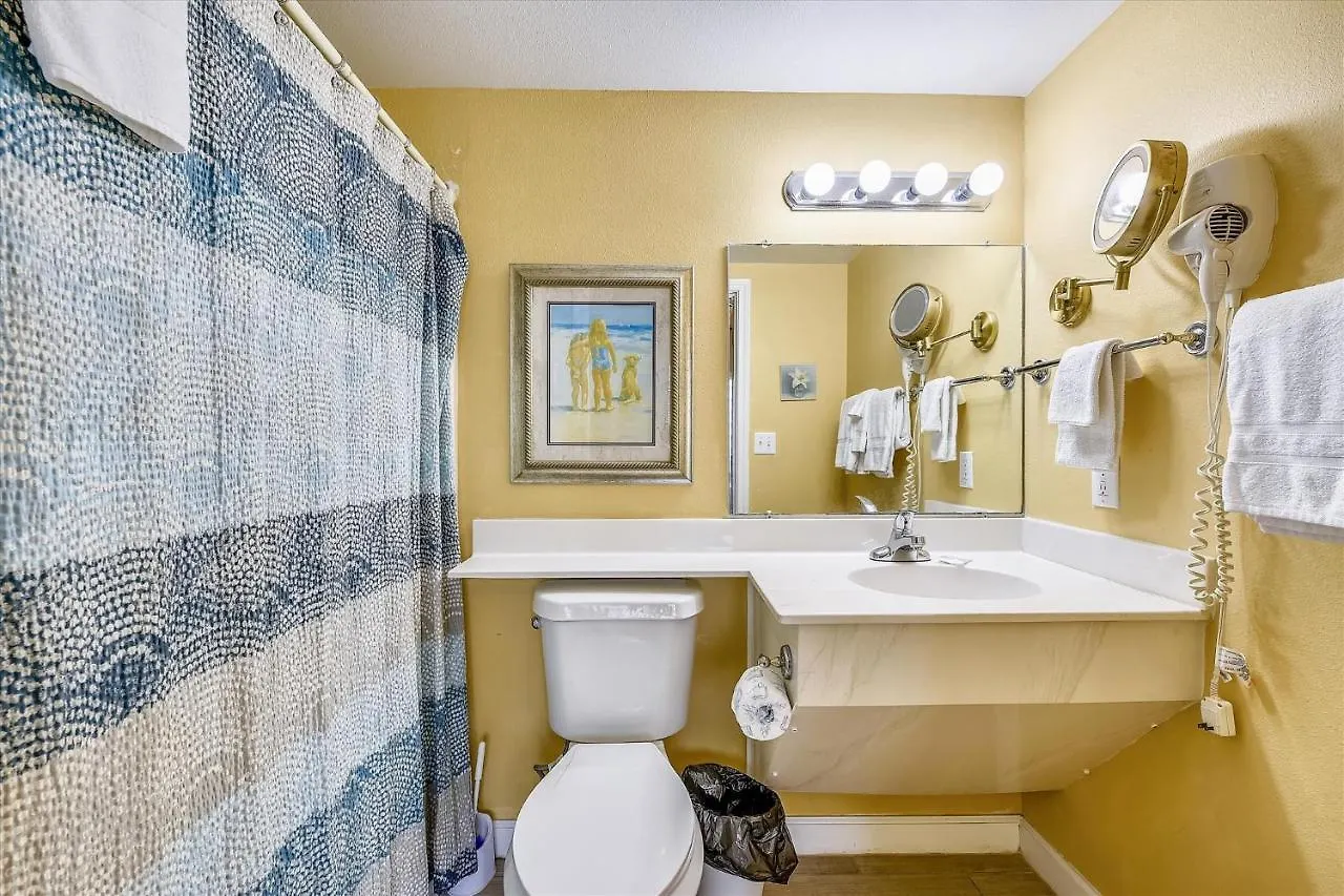 Shores Of Panama 821-2 Bd 3Ba, Sleeps 8! Updated, No Carpet! Free Fun! Condo Panama City Beach 0*,